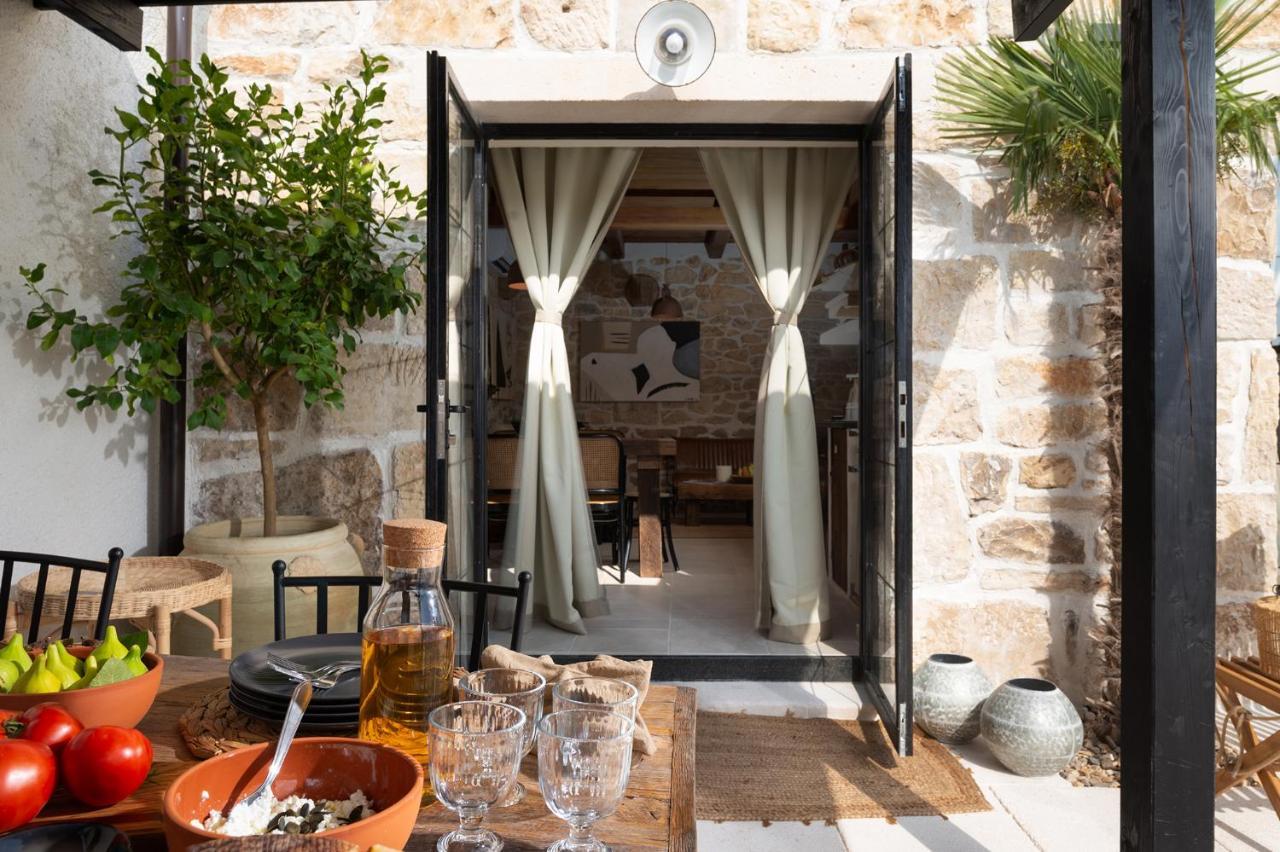 Blacksmith'S House - Rental House With Heated Pool Posedarje Dış mekan fotoğraf
